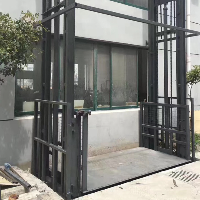 温泉5吨室外升降货梯